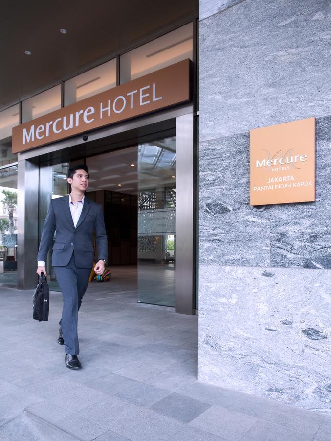 Mercure Pantai Indah Kapuk Hotel 4*